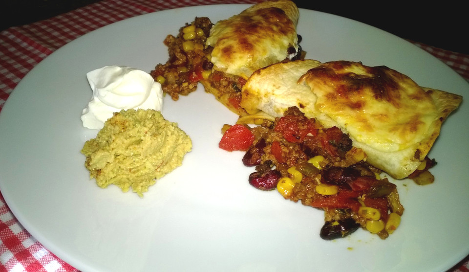 Überbackene Enchiladas mit Avocado-Dip von funkelsteinchen ...