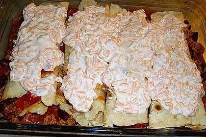 Überbackene Enchiladas mit Avocado-Dip 24