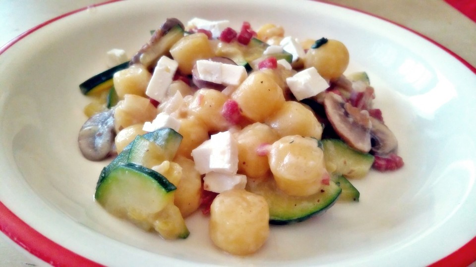 Gnocchipfanne mit Zucchini und Speck von Dialog | Chefkoch.de