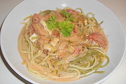 Dieters Linguine mit würziger Camembert - Tomaten - Sauce 9