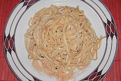 Dieters Linguine mit würziger Camembert - Tomaten - Sauce 23