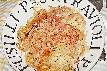 Dieters Linguine mit würziger Camembert - Tomaten - Sauce 18