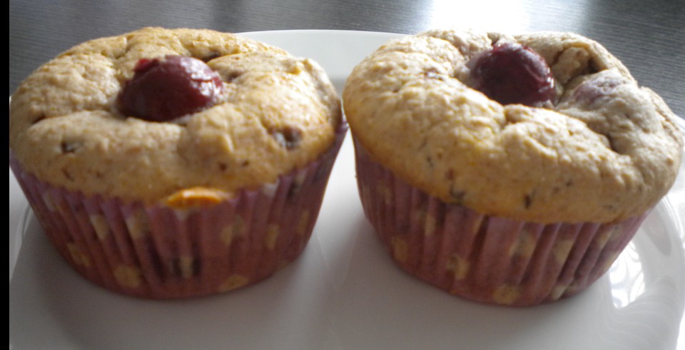 Kirschmuffins mit Schokostreuseln von Steffi_79 | Chefkoch.de