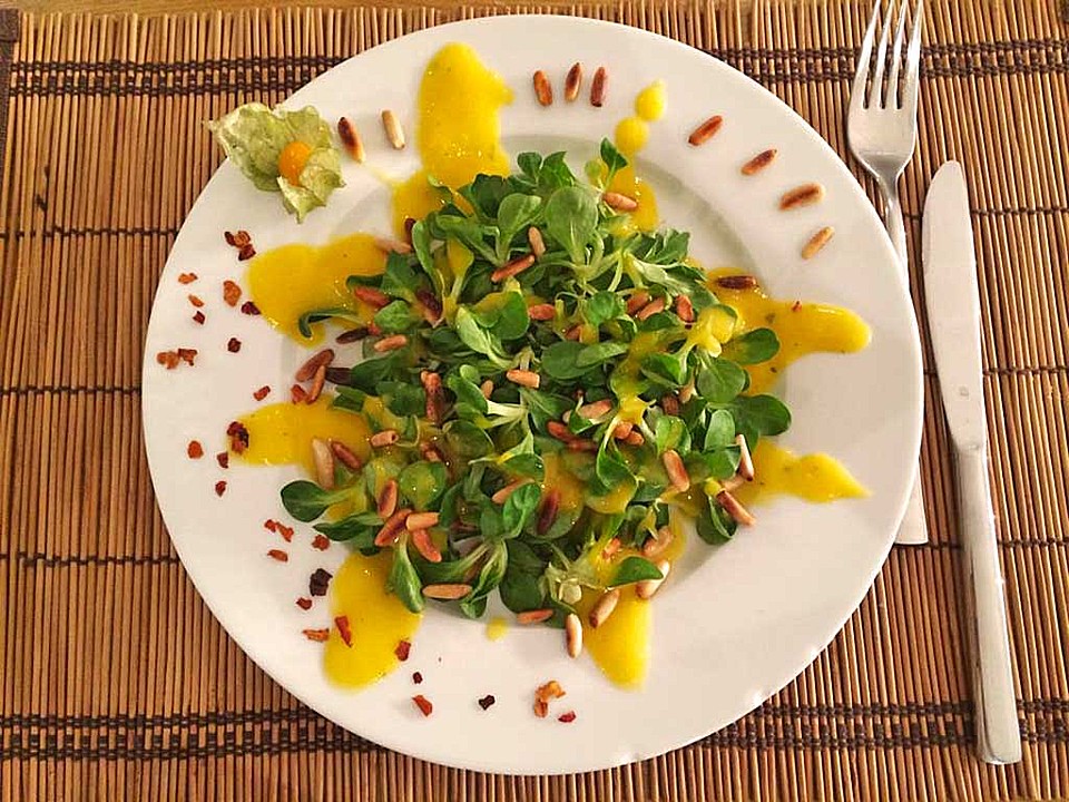 Feldsalat mit Mangodressing und Pinienkernen von Chefin | Chefkoch.de