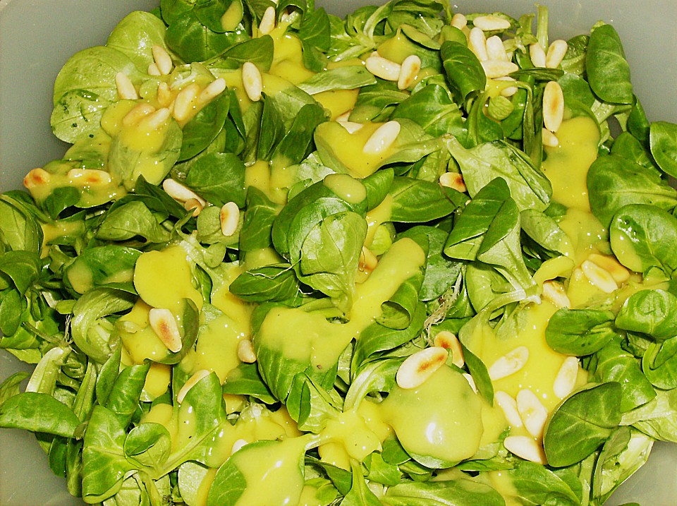 Feldsalat mit Mangodressing und Pinienkernen von Chefin | Chefkoch.de