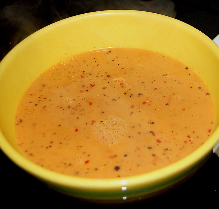 Scharfe Tomaten - Kokos - Suppe von cdia | Chefkoch.de