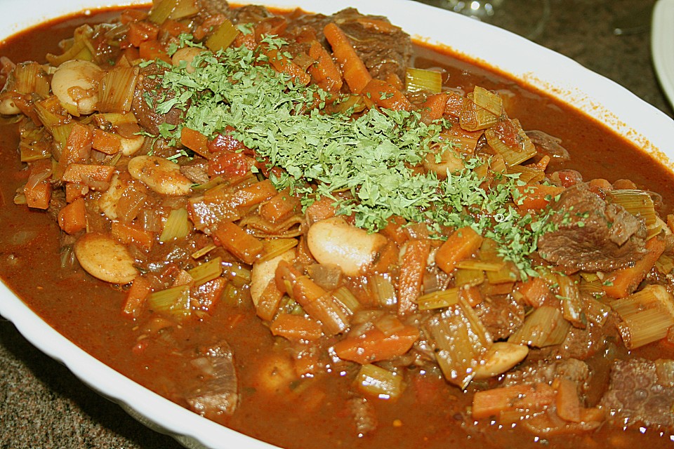 Rinderragout mit Schokolade und weißen Bohnen von eorann | Chefkoch.de