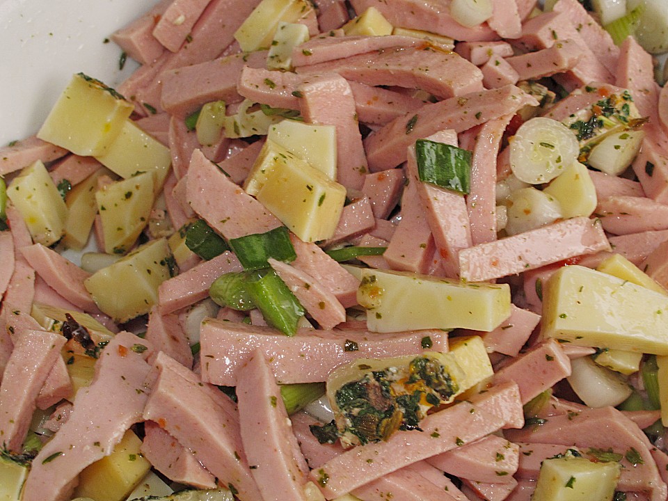 Pikanter Paprika - Käse - Wurst - Salat von Mutti79 | Chefkoch.de