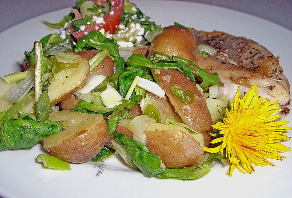 Kräuterjules Wildkräuter - Kartoffelsalat mit Seeteufelfilet von ...