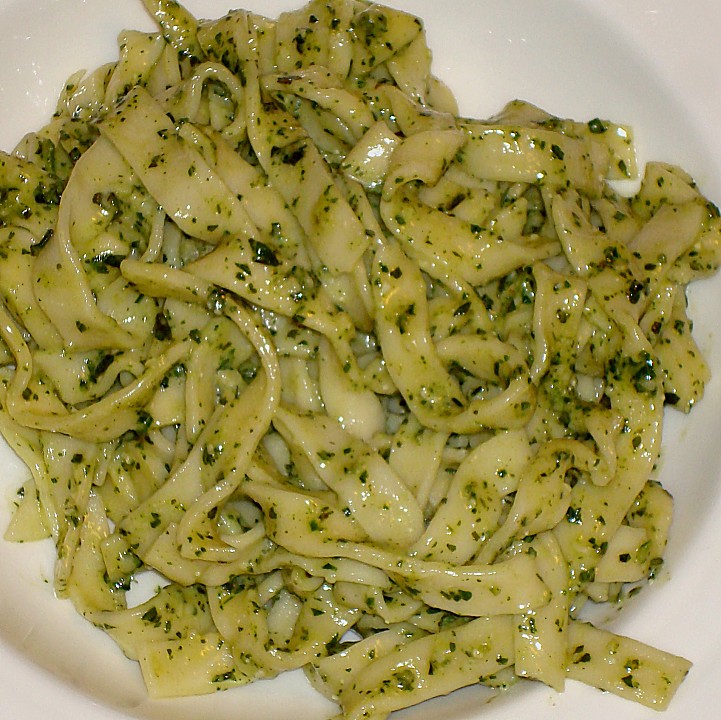 Nudeln Mit Spitzkohl Und Pesto — Rezepte Suchen