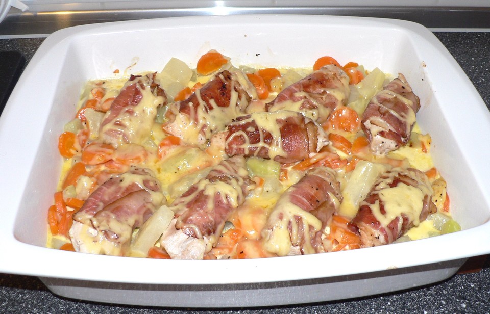 Hähnchenbrust im Gemüsebett von agathe61 | Chefkoch.de Hähnchenbrust im Gemüsebett von agathe61 | Chefkoch.de