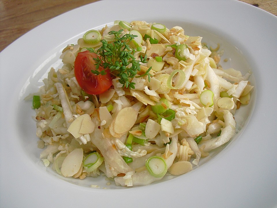 Chinakohlsalat mit Mie - Nudeln (Rezept mit Bild) | Chefkoch.de