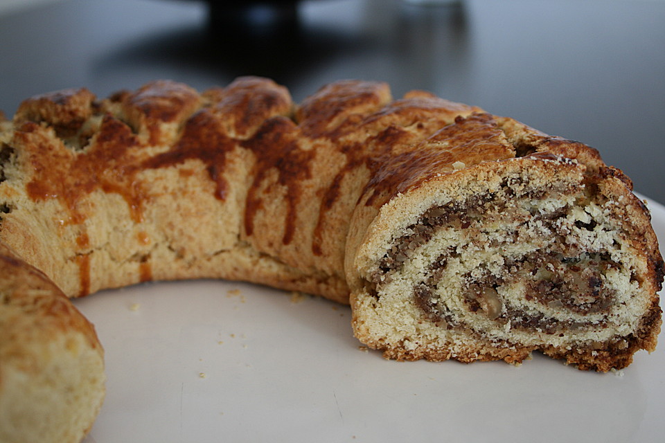 Nusskranz mit Mürbeteig von zauberkuchen | Chefkoch.de