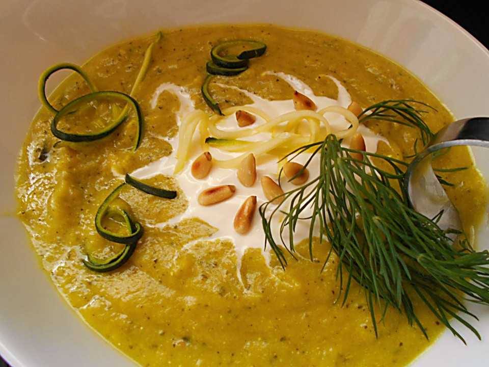 Zucchini - Kartoffel - Suppe von lilymaus06 | Chefkoch.de