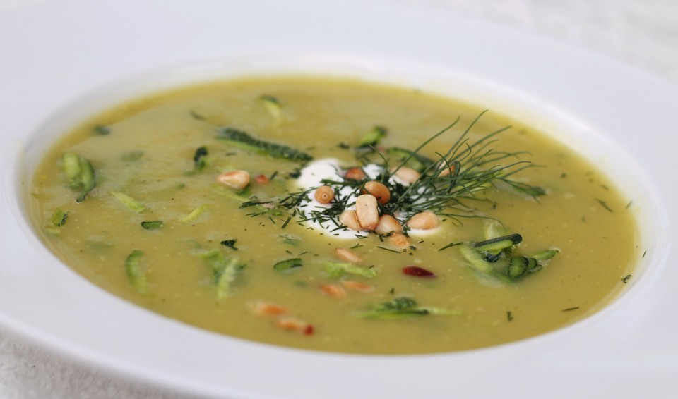 Zucchini-Kartoffel-Suppe von lilymaus06 | Chefkoch.de