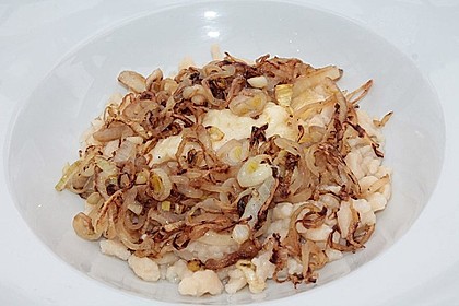 Käsespätzle mit Zwiebeln 3