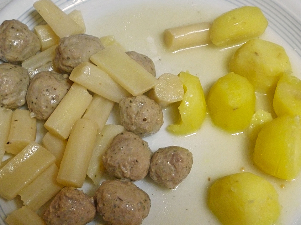 Schwarzwurzeln mit Bratwurstklößchen von koch-fee | Chefkoch.de