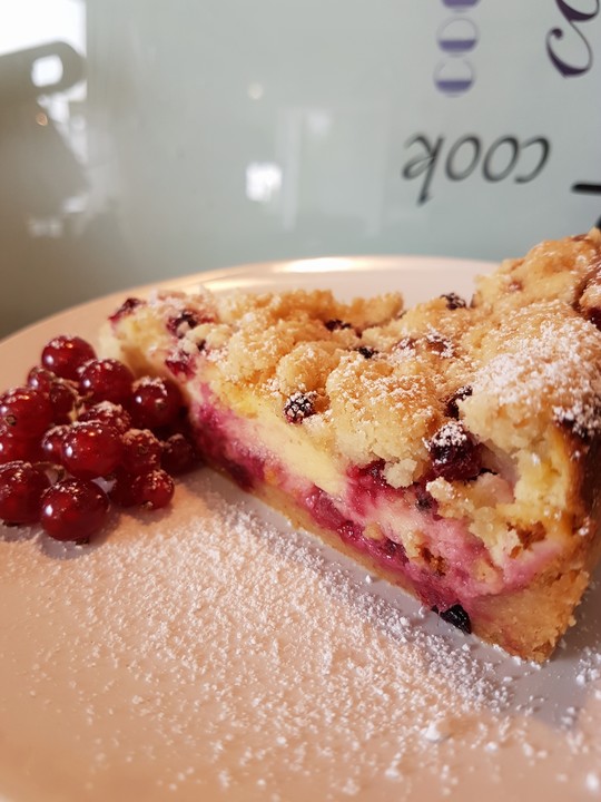 Käse - Streusel - Torte mit Johannisbeeren von hilda | Chefkoch.de