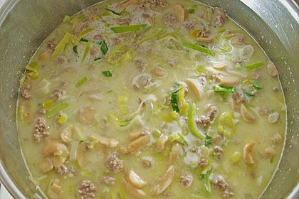 Porree-Käsesuppe mit Hack 8