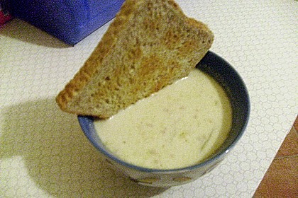 Porree-Käsesuppe mit Hack 10