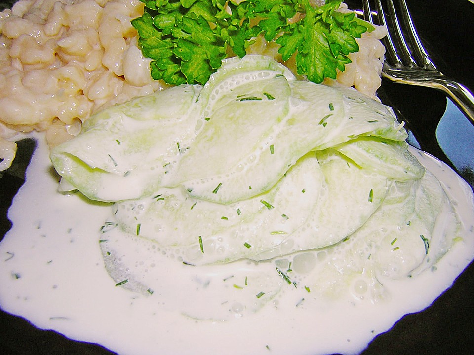 Gurkensalat mit Schmanddressing von Thanasima | Chefkoch.de