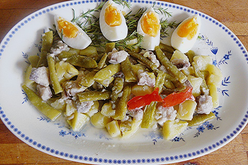 Einfach zuzubereitender Matjes - Kartoffelsalat mit grünen Bohnen von ...