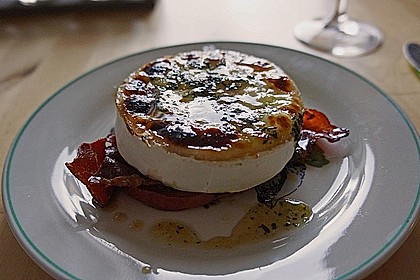 Gudruns Apfel - Speck - Ziegenkäse Türmchen mit Honig und Thymian 30