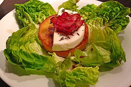 Gudruns Apfel - Speck - Ziegenkäse Türmchen mit Honig und Thymian 13