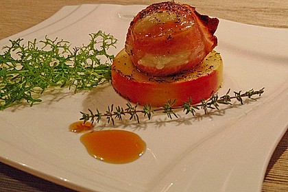 Gudruns Apfel - Speck - Ziegenkäse Türmchen mit Honig und Thymian