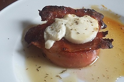 Gudruns Apfel - Speck - Ziegenkäse Türmchen mit Honig und Thymian 54