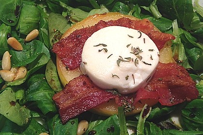 Gudruns Apfel - Speck - Ziegenkäse Türmchen mit Honig und Thymian 51