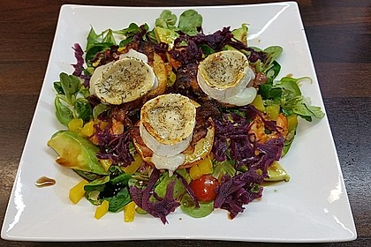 Gudruns Apfel - Speck - Ziegenkäse Türmchen mit Honig und Thymian 20