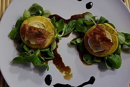 Gudruns Apfel - Speck - Ziegenkäse Türmchen mit Honig und Thymian 37