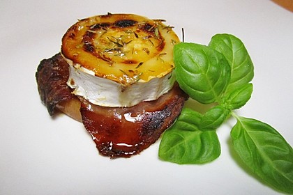 Gudruns Apfel - Speck - Ziegenkäse Türmchen mit Honig und Thymian 6