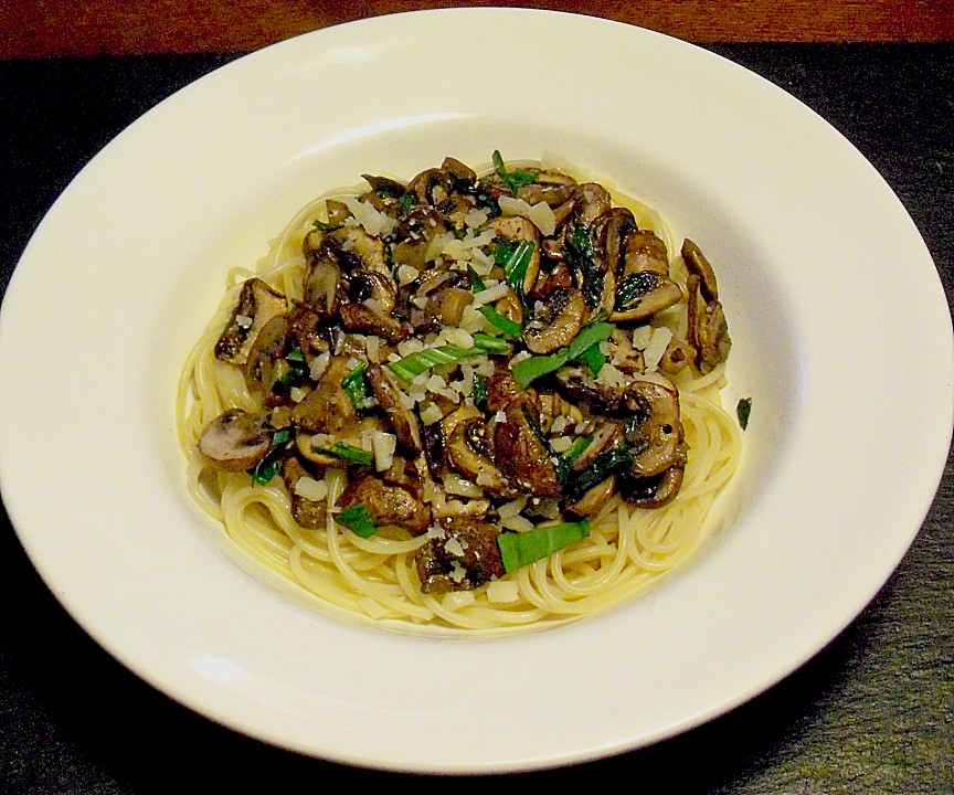 Spaghetti mit Bärlauch und Pilzen von menoja | Chefkoch.de