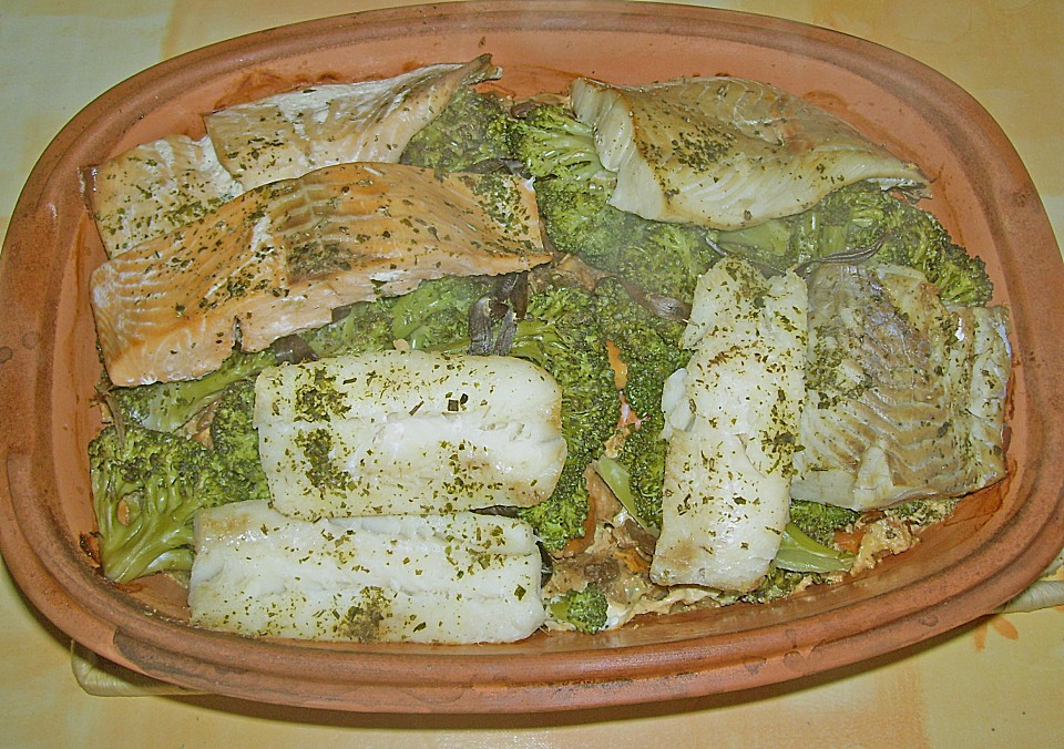 Fisch im Gemüsebett auf Reis von Teetrinker | Chefkoch.de Fisch im Gemüsebett auf Reis von Teetrinker | Chefkoch.de