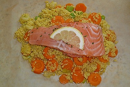 Lachs-Couscouspäckchen 49