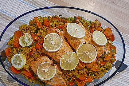 Lachs-Couscouspäckchen 53