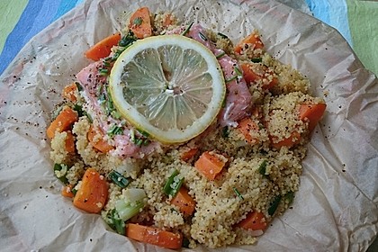 Lachs-Couscouspäckchen 77
