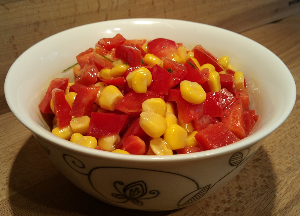 Bunter Mais - Paprika - Salat von zwergenmuomi | Chefkoch.de