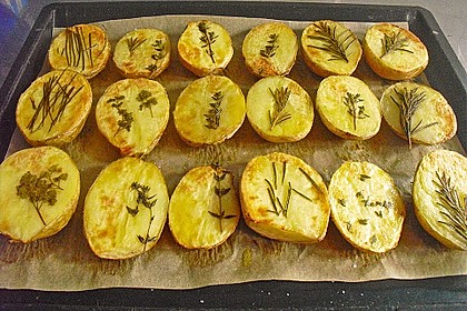 Ofenkartoffeln mit frischen Kräutern 26