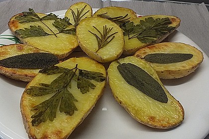 Ofenkartoffeln mit frischen Kräutern 7