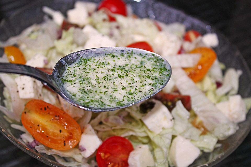 Einfache Salatsoße für Blattsalate von frasch0611 | Chefkoch.de