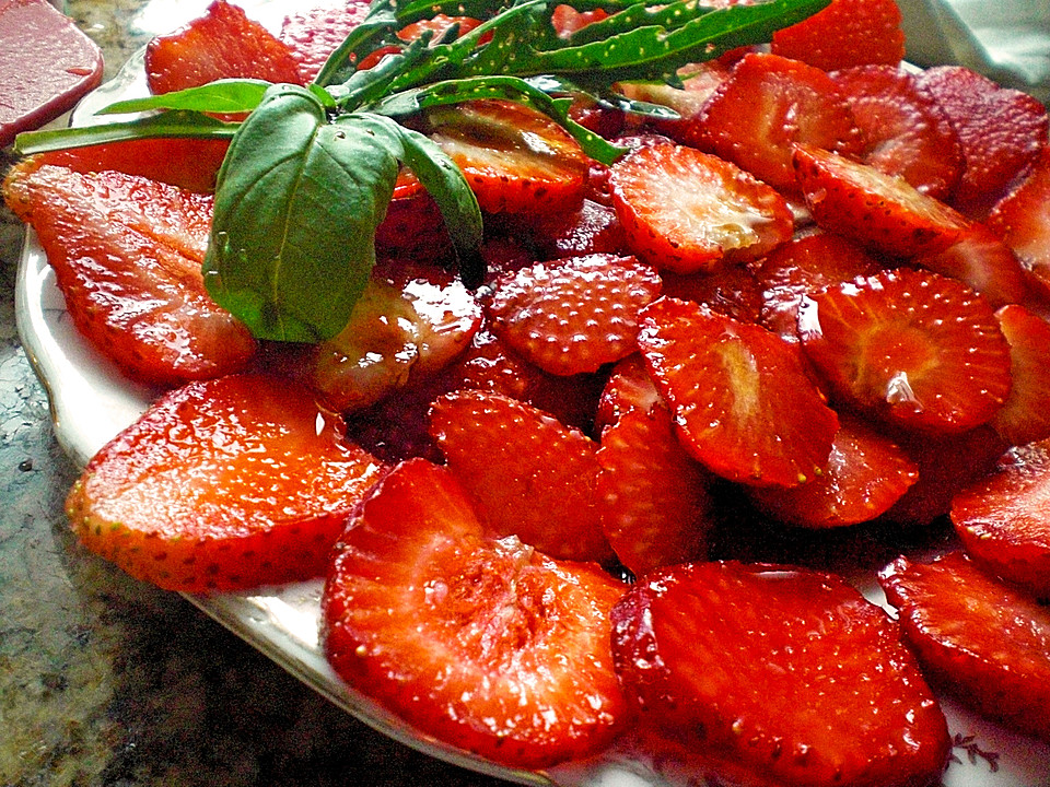 Erdbeer - Carpaccio von Utee | Chefkoch.de