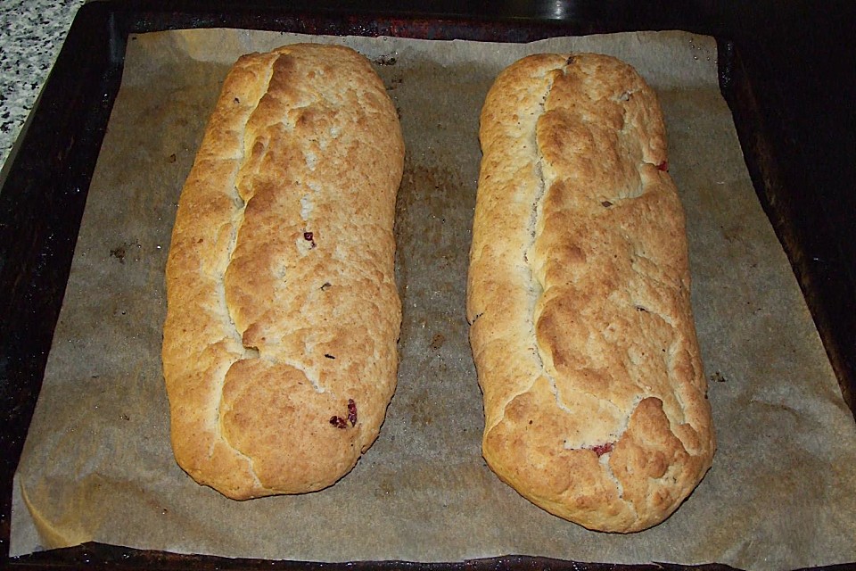 Stollen mit Kirsch - Marzipan - Füllung von Yemaja18 | Chefkoch.de