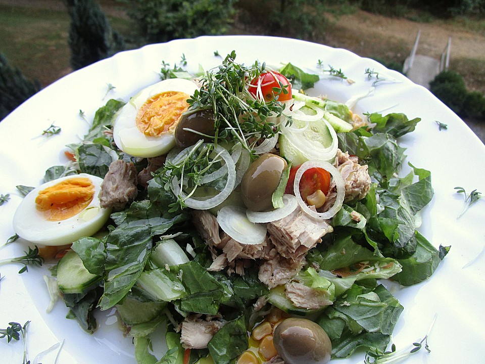 Grüner Salat mit Thunfisch von Wuschel27 | Chefkoch.de