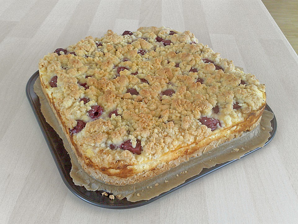 Schneller Quark-Streuselkuchen mit Obst von lametti | Chefkoch.de