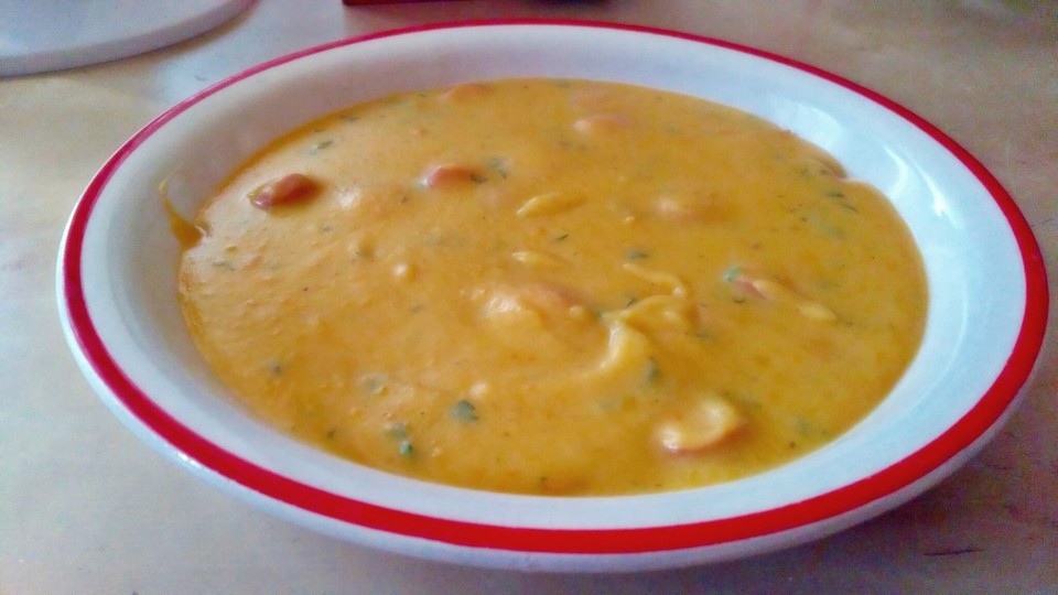 Cremige, aber diättaugliche Kartoffelsuppe mit Thymian und Käse von ...