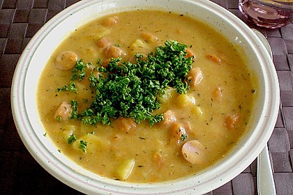 Cremige, aber diättaugliche Kartoffelsuppe mit Thymian und Käse 1
