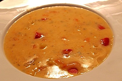 Cremige, aber diättaugliche Kartoffelsuppe mit Thymian und Käse 4